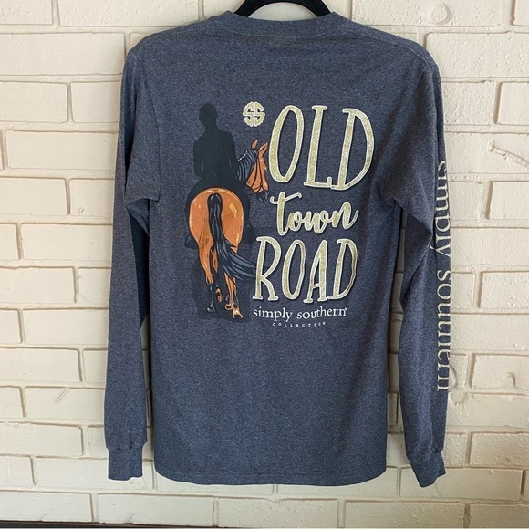 Simply Southern Old Town Road Tee Shirt Crew Neck L/S Size Small S Grey - Picture 1 of 8